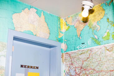 The entrace to the toilet at Bar 63 in Zurich